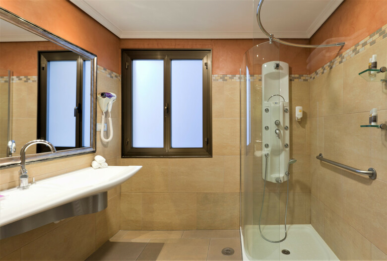 Hotel Becquer