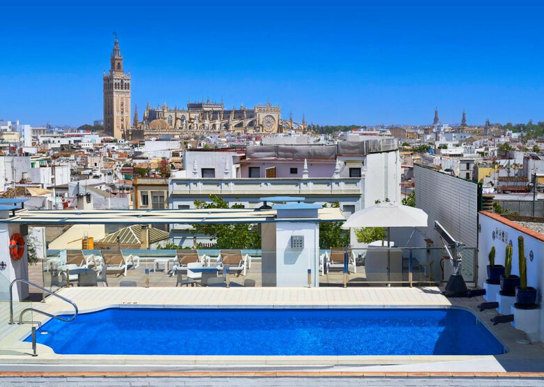 Hotel Becquer