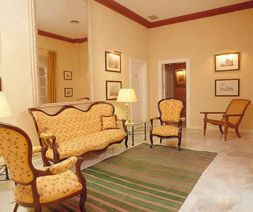 Hotel Husa Las Casas de Los Mercaderes