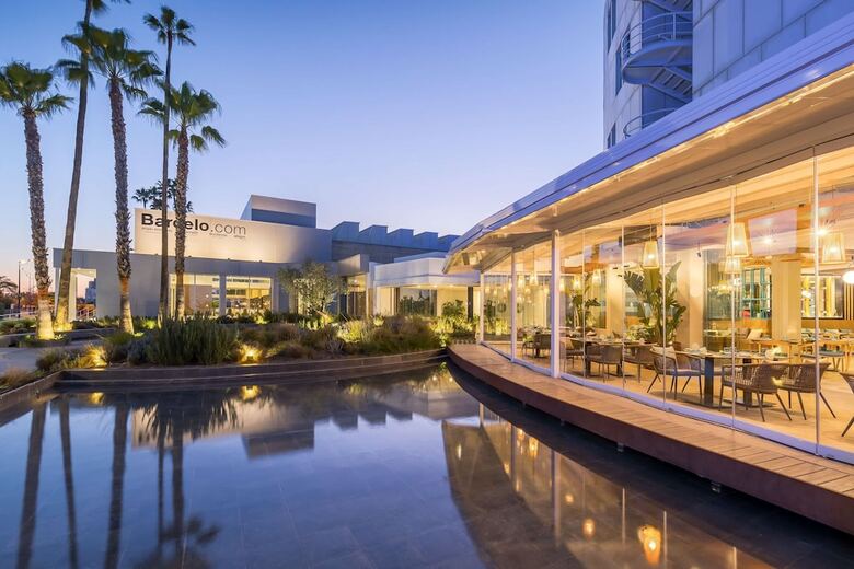 Hotel Barcel� Sevilla Renacimiento