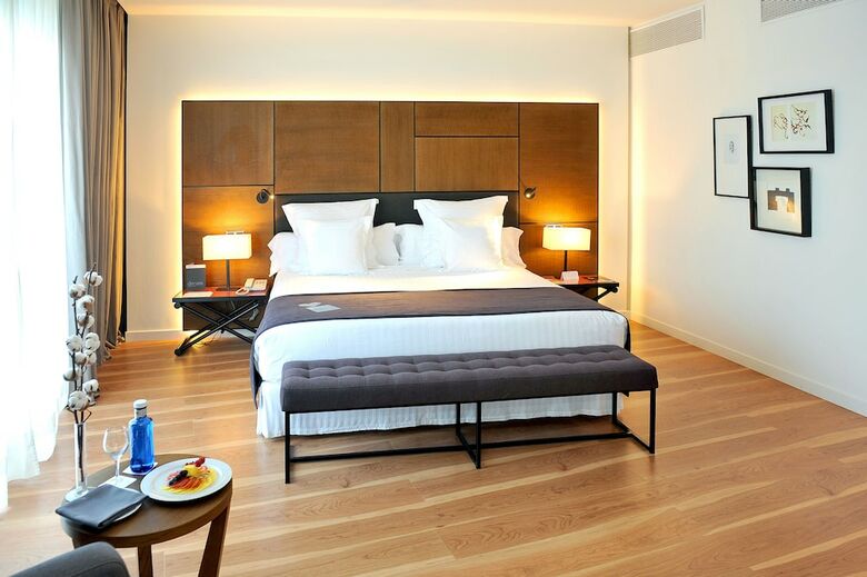 Hotel Barcel� Sevilla Renacimiento