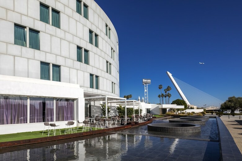 Hotel Barcel� Sevilla Renacimiento