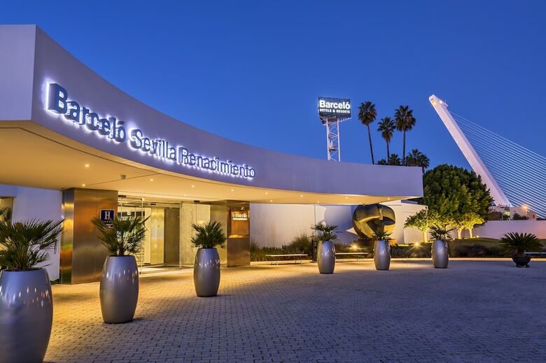 Hotel Barcel� Sevilla Renacimiento