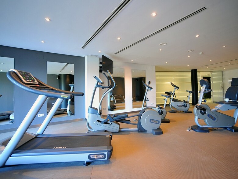 Hotel Barcel� Sevilla Renacimiento