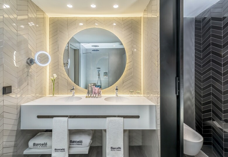 Hotel Barcel� Sevilla Renacimiento