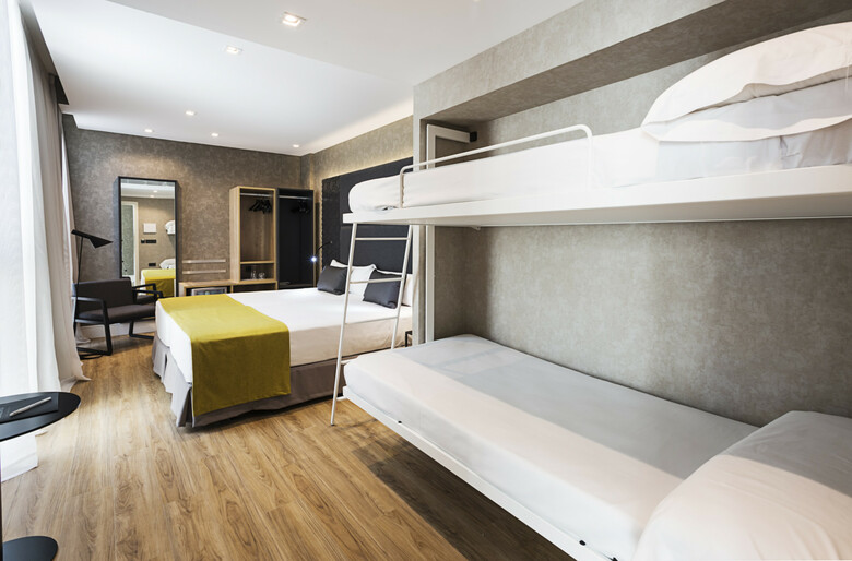 Hotel Catalonia Giralda