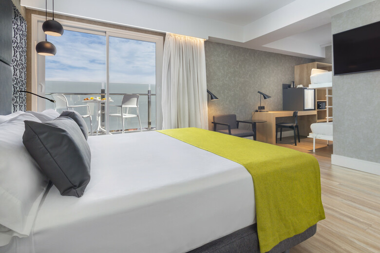 Hotel Catalonia Giralda