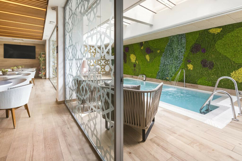 Hotel Catalonia Giralda