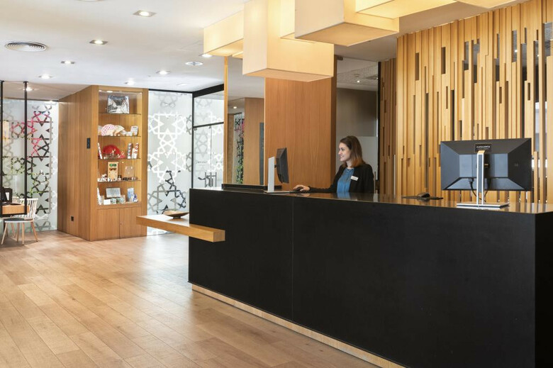 Hotel Catalonia Giralda