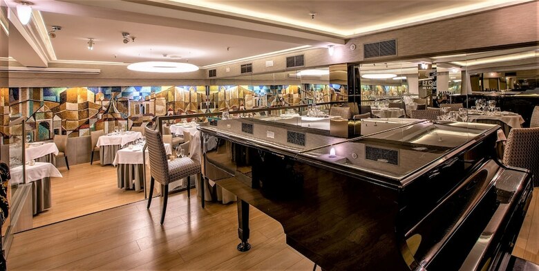 Hotel Meninas