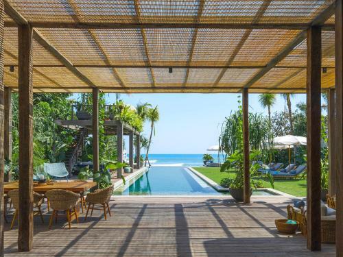 Villa Noku Beach House - An Elite Haven