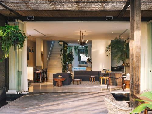 Villa Noku Beach House - An Elite Haven