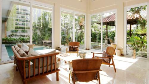 Villa W Home Seminyak