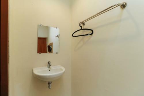 Hostal Reddoorz @ Slamet Riyadi