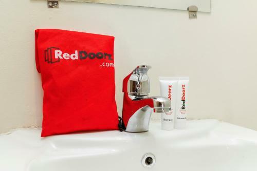 Hostal Reddoorz @ Slamet Riyadi