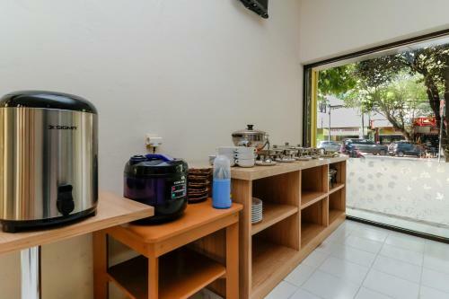 Hostal Reddoorz @ Slamet Riyadi