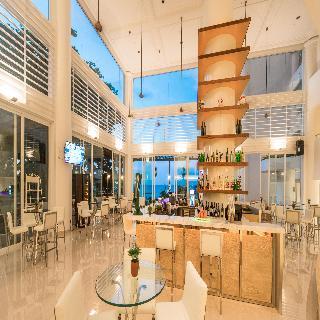 Hotel Flamingo By The Beach