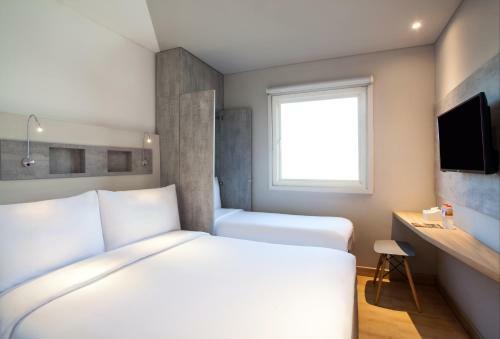 Hotel Ibis Budget Surabaya Diponegoro