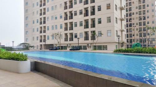 Strategic 2br Ayodhya Apartment By Travelio