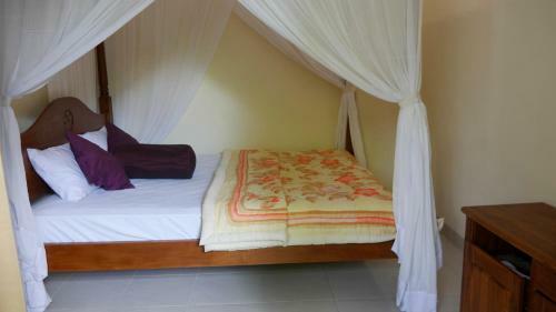 Arya Homestay