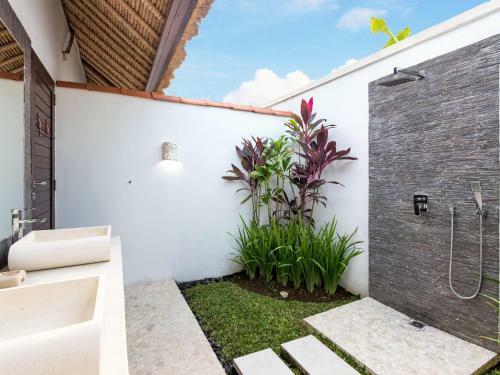 Villa Candi Kecil Empat