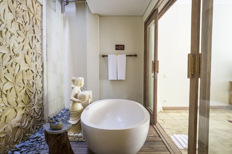 Hotel The Udaya Resorts And Spa