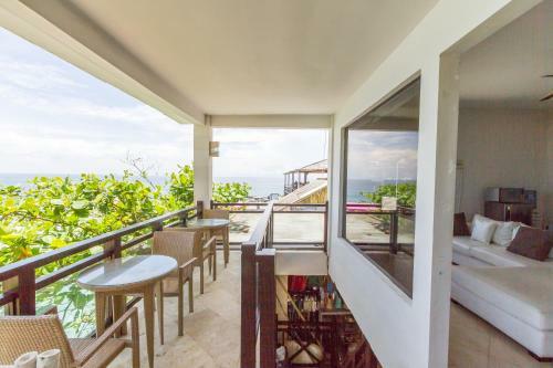 Uluwatu Cliff Apartments
