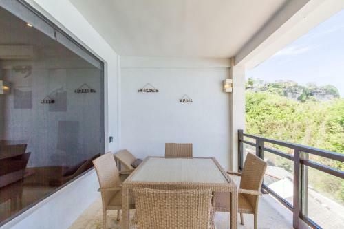 Uluwatu Cliff Apartments