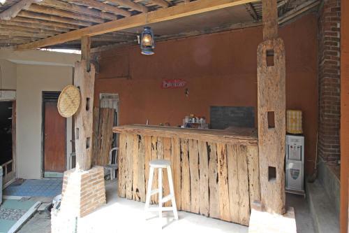 Hostal Reddoorz Near Akmil Magelang