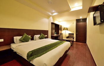 Hotel The Raj