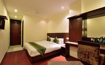 Hotel The Raj