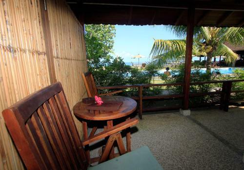 Hotel Cocotinos Manado