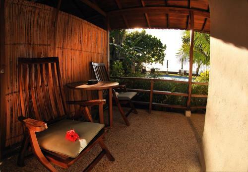 Hotel Cocotinos Manado