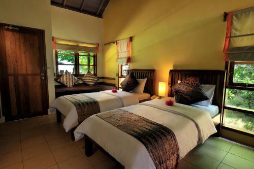 Hotel Cocotinos Manado