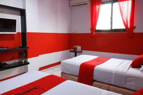 Hostal Reddoorz Plus @ Samratulangi Manado
