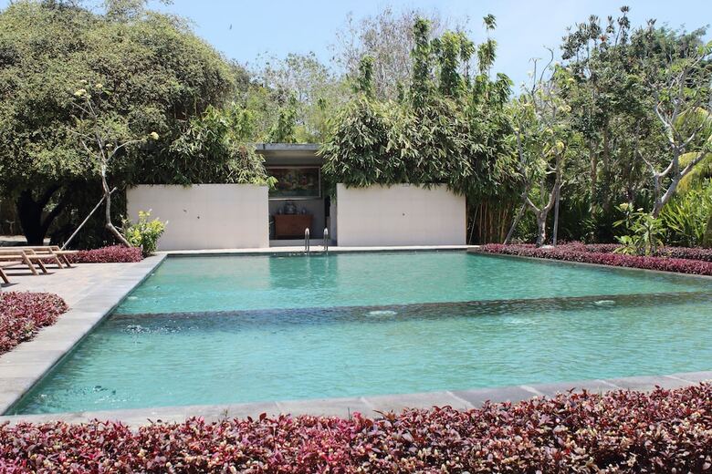 Hotel Trumbu Nusa
