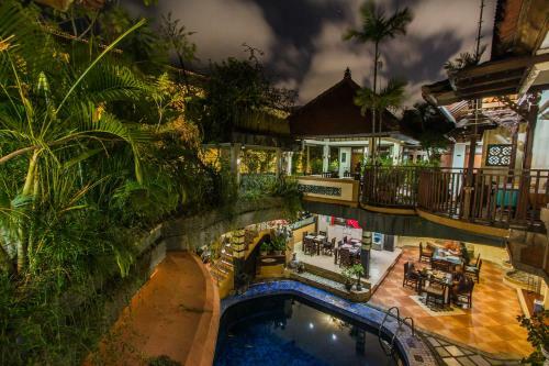 Hostal Sri Ratu Hotel