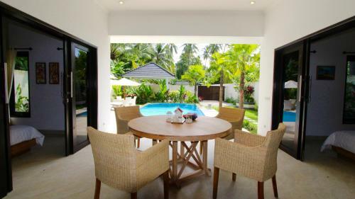 Villa Kupu Kupu Lovina