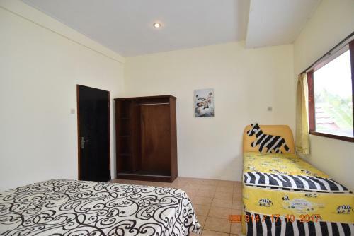 Central Lovina Apartment