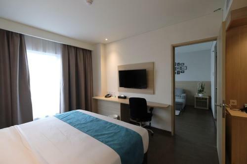 Hotel Ayola Lippo Cikarang