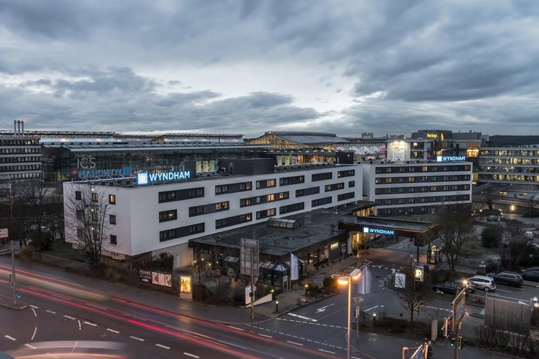 Hotel Wyndham Stuttgart Airport Messe