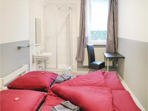 Seven-bedroom Apartment In Unterwellenborn