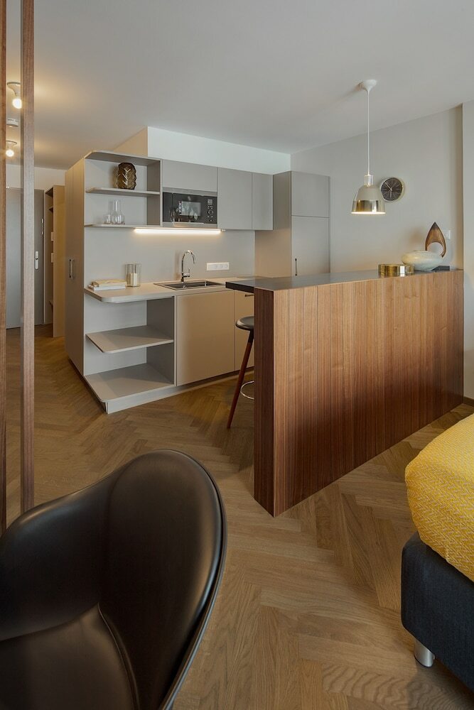 Dd Suites Serviced Apartments
