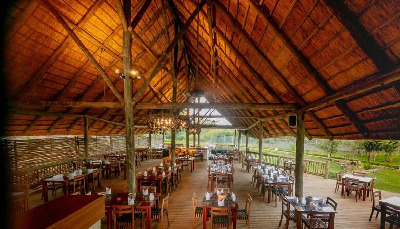 Lodge Shearwater's Explorers Village