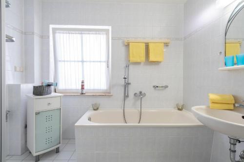 Apartamento Sch�ne Aussicht/2 Raum Ferienwohnung Mit Balkon "freimuth"