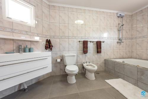 Villa Palm Beach Gem - Right By Hotel Strip, Malls And Beaches!