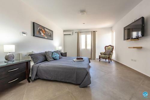 Villa Palm Beach Gem - Right By Hotel Strip, Malls And Beaches!