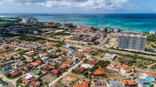 Villa Palm Beach Gem - Right By Hotel Strip, Malls And Beaches!
