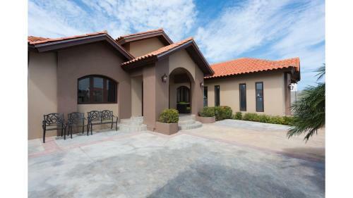Aruba Palm Beach House
