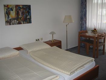 Hotel Alt-holzhausen